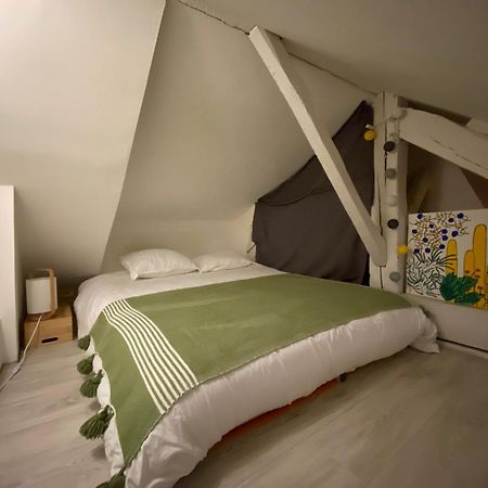 Au Centre De Vannes Eksteriør billede