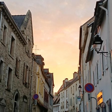 Au Centre De Vannes Eksteriør billede