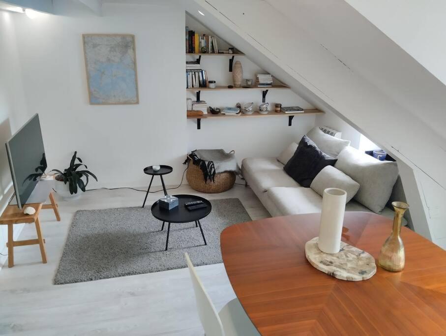 Au Centre De Vannes Eksteriør billede